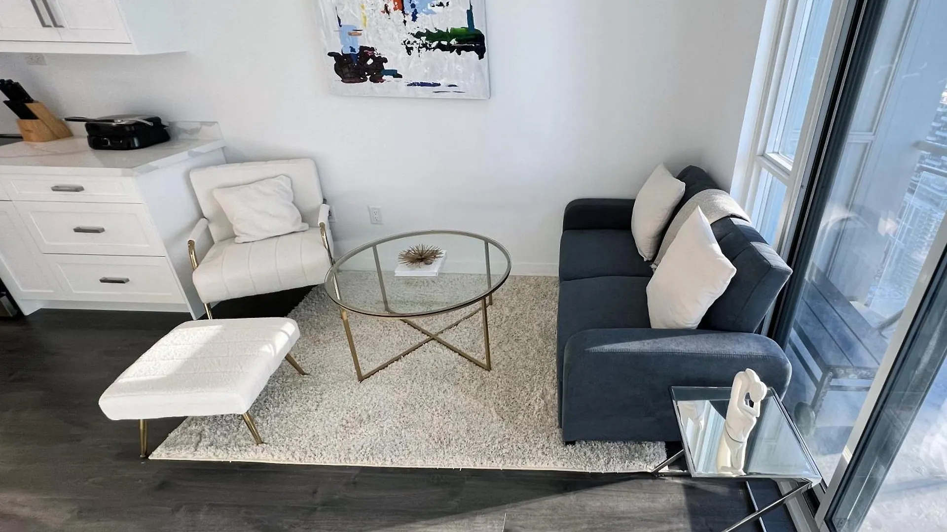 Apartment Downtown Oasis-Luxury Condo With Balcony & Free Parking Toronto